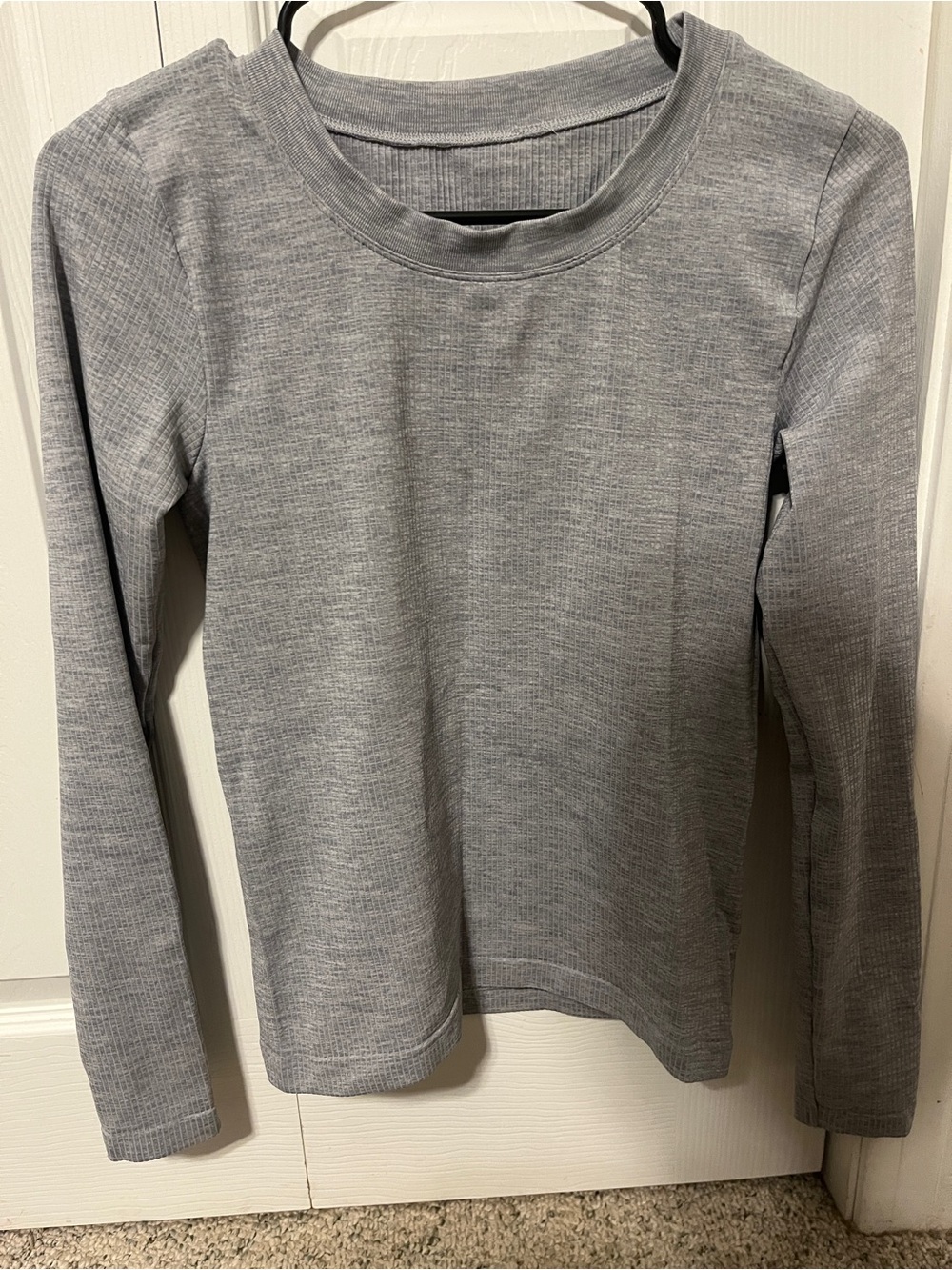 Athleta Heather Gray Long Sleeve Crew Neck Top